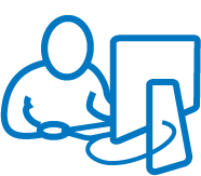 Un blogger frente a su computadora